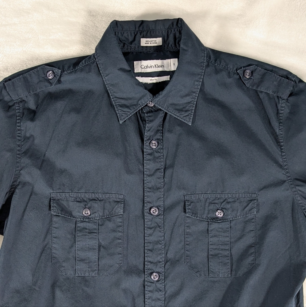 ❤️ Calvin Klein slim fit lightweight long sleeve collar button shirt Small - Picture 4 of 11